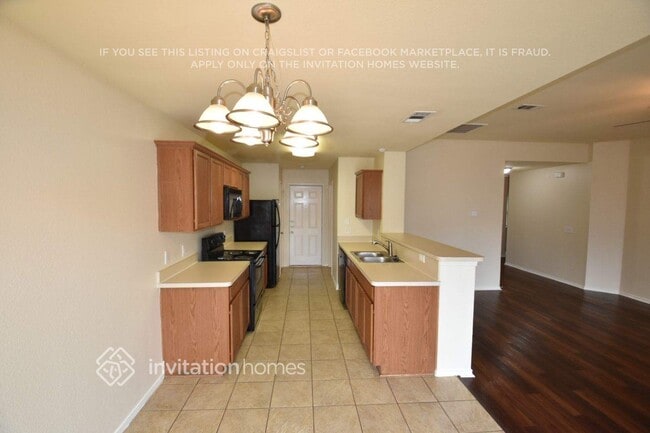 Foto del edificio - 1805 White Feather Ln