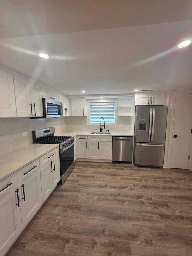 Foto del edificio - 4139 N Springfield Ave