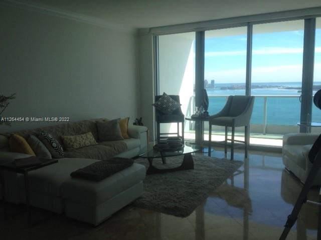 Foto del edificio - 1331 Brickell Bay Dr