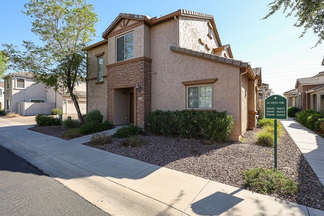 Building Photo - 16039 N 19th Dr