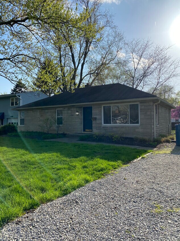 5730 Crittenden Ave, Indianapolis, IN 46220 House Rental in