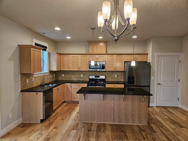 Building Photo - 11516 SW Berlin Ave