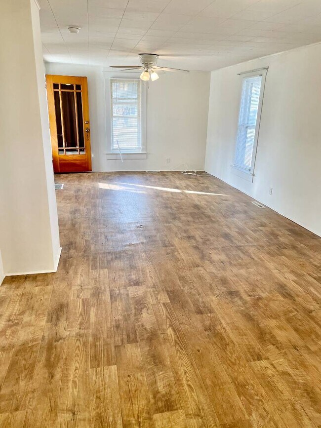 Foto del edificio - 1623 Cedar St