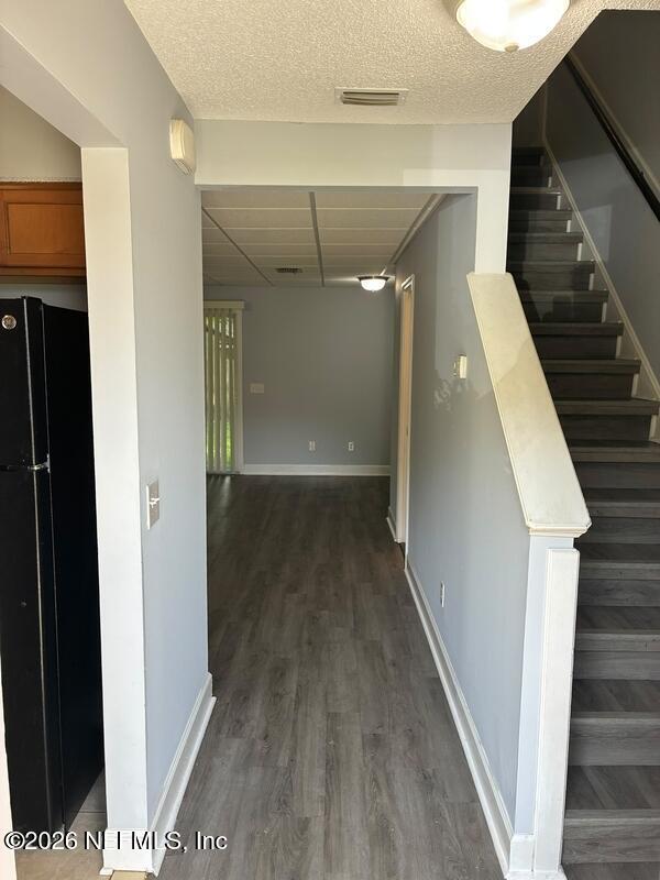 Building Photo - 1202 Westdale Dr