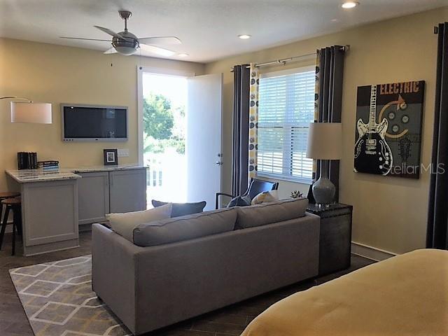 Building Photo - 4552 Water Oak Ter
