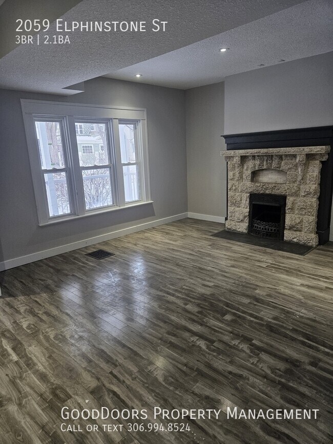 Photo du bâtiment - 2059 Elphinstone St