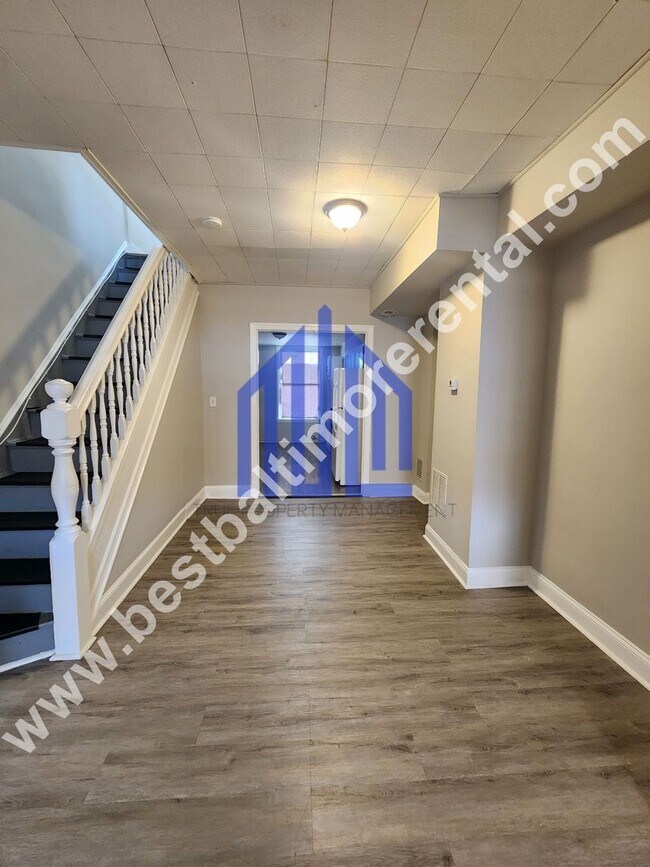 Foto del edificio - Spacious 3 Bedroom in East Baltimore