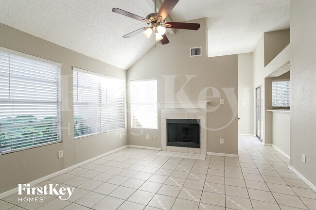 Foto del edificio - 11537 Springshire Dr