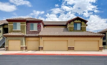 Building Photo - 6868 Sky Pointe Dr