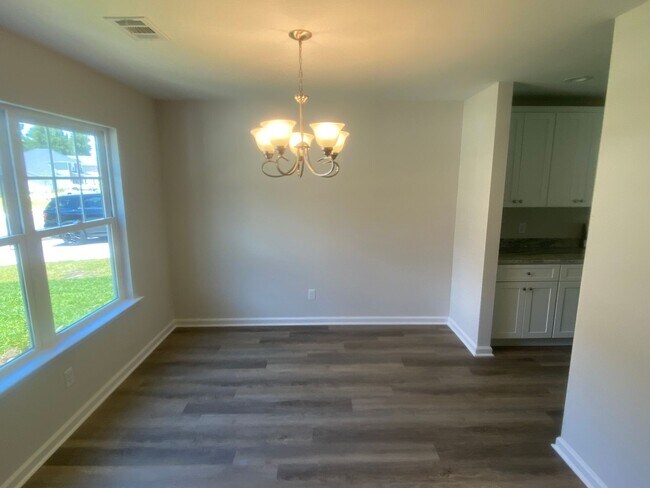 Foto del edificio - 5 bedroom, 3 bath home in Savannah,Ga for RENT!!!