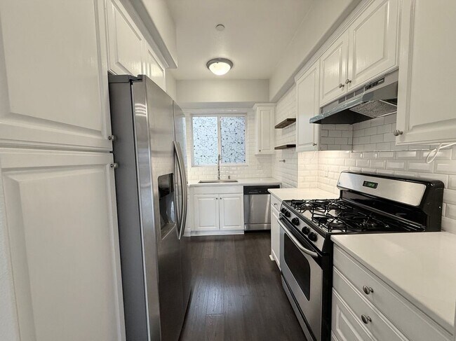 Foto del edificio - 3401 S Bentley Ave
