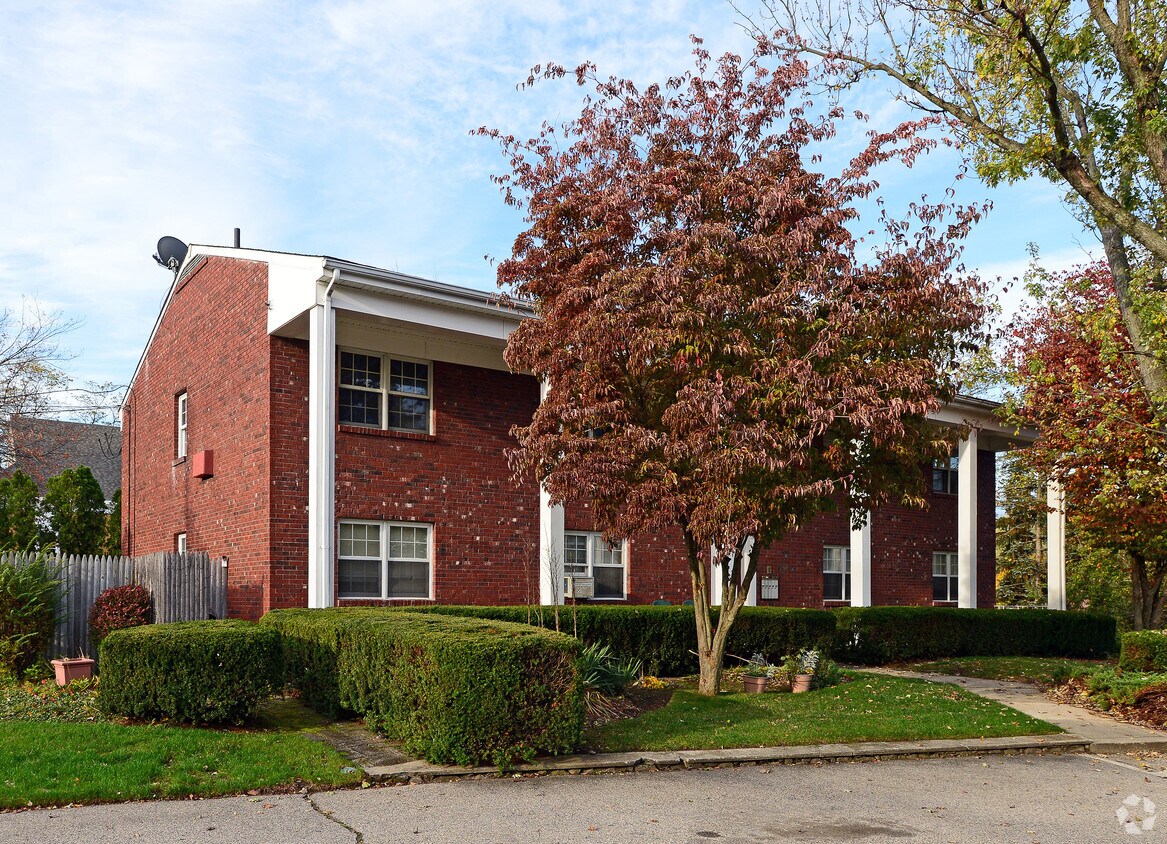 Foto principal - 1077 Pontiac Ave