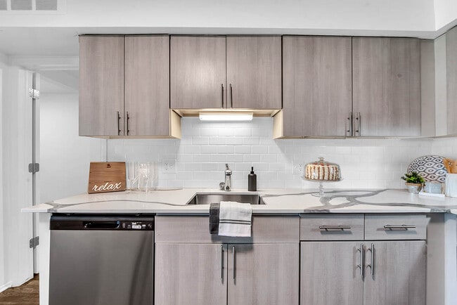 Building Photo - Edge At Farmington Hills - Farmington Hills, MI