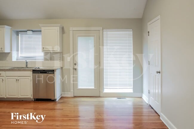 Foto del edificio - 1034 Bunting Ln