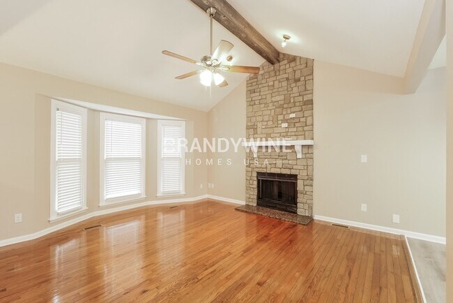 Foto del edificio - 4905 N White Ave