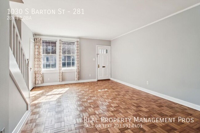 Building Photo - Sunny & Spacious Arlington Village TH- Ste...