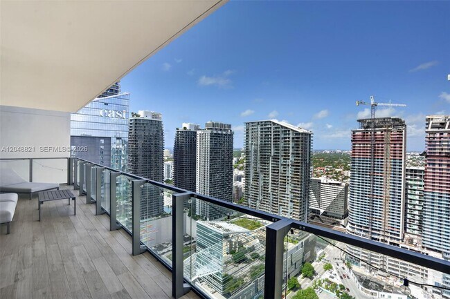 Foto del edificio - 68 SE 6th St