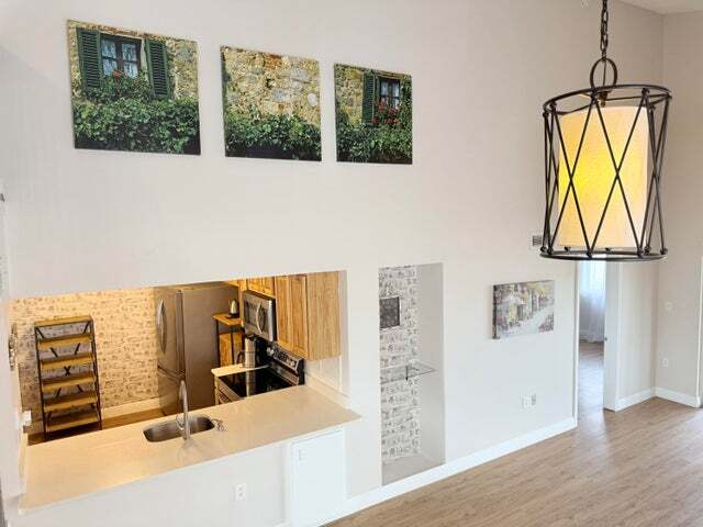 Foto del edificio - 13206 Glenmoor Dr