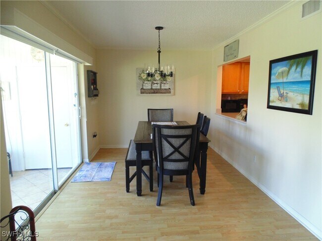 Foto del edificio - 5441 Peppertree Dr