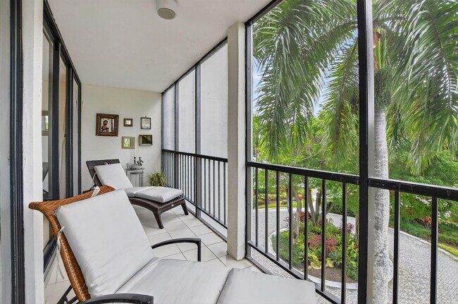 Foto del edificio - 6805 Willow Wood Dr