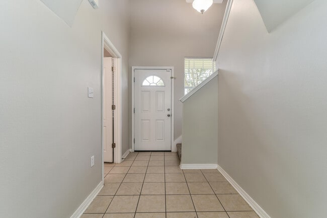 Building Photo - 124 Peoria Blvd