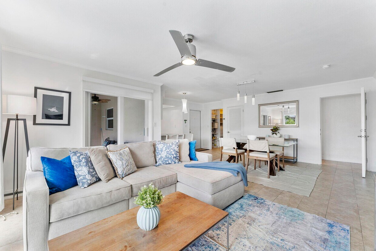 Foto principal - 3200 NE 10th St