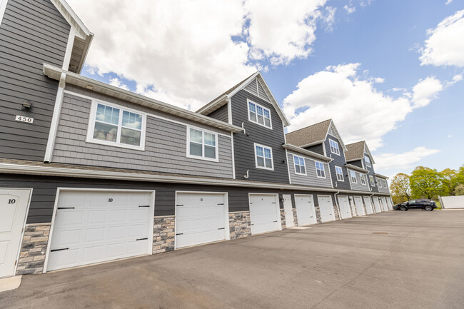 Building Photo - Chapel Hill Apartments