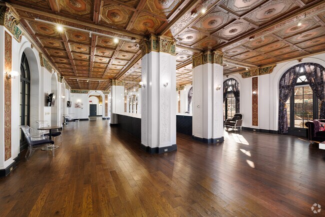 Gran salón de baile - Coronado Place and Towers