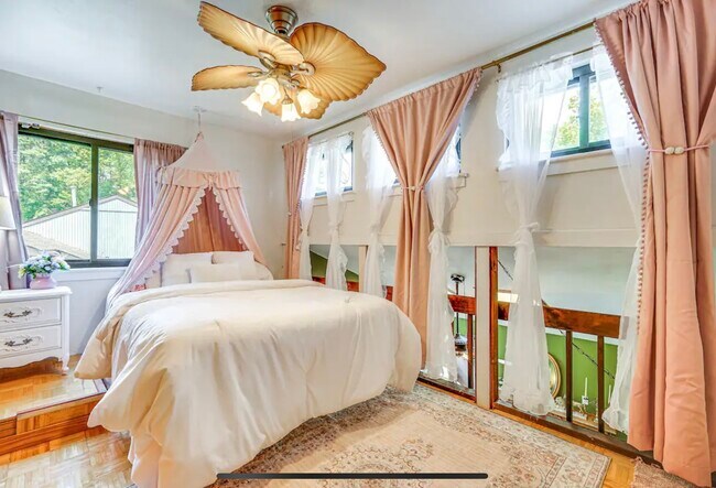 Foto del edificio - 35 Snowberry Rd