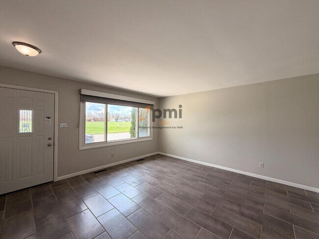 Foto del edificio - 9546 Gordon Dr