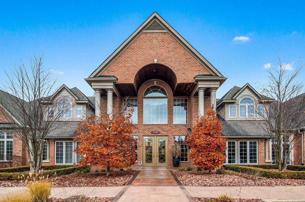 Central Park Estates Apartments 47305 Central Park Blvd Novi, MI