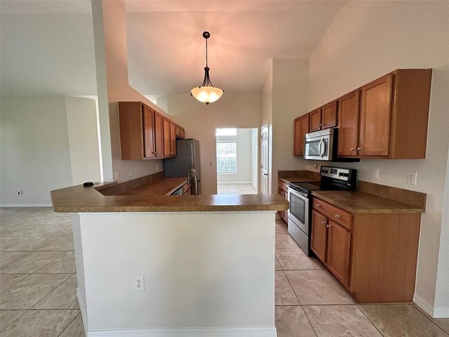 Building Photo - 1401 Vermouth Ln