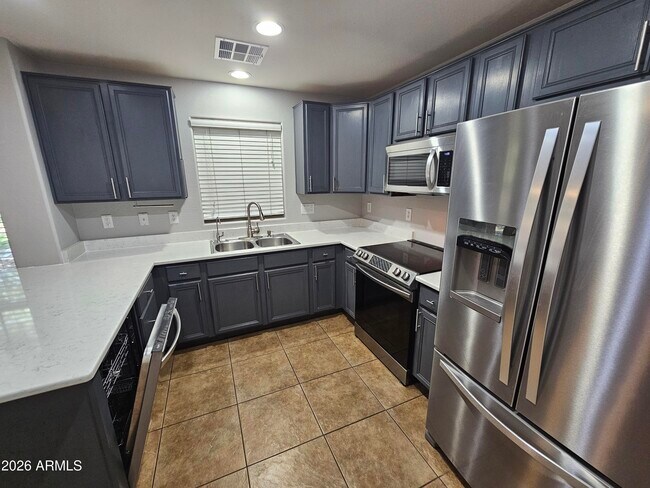 Foto del edificio - 1638 S Martingale Rd