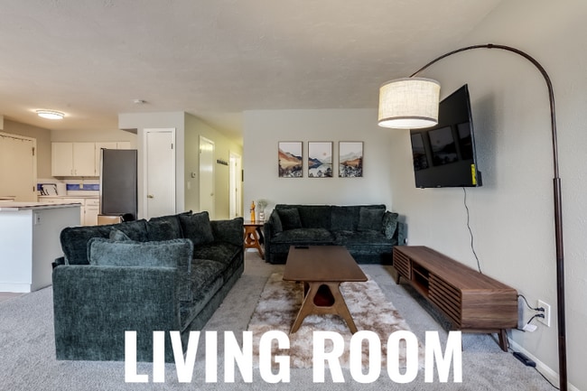 Foto del edificio - 3149 Oak Cir N