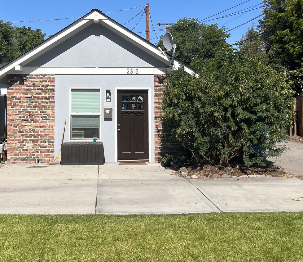 Primary Photo - 2315 Hilda Ave
