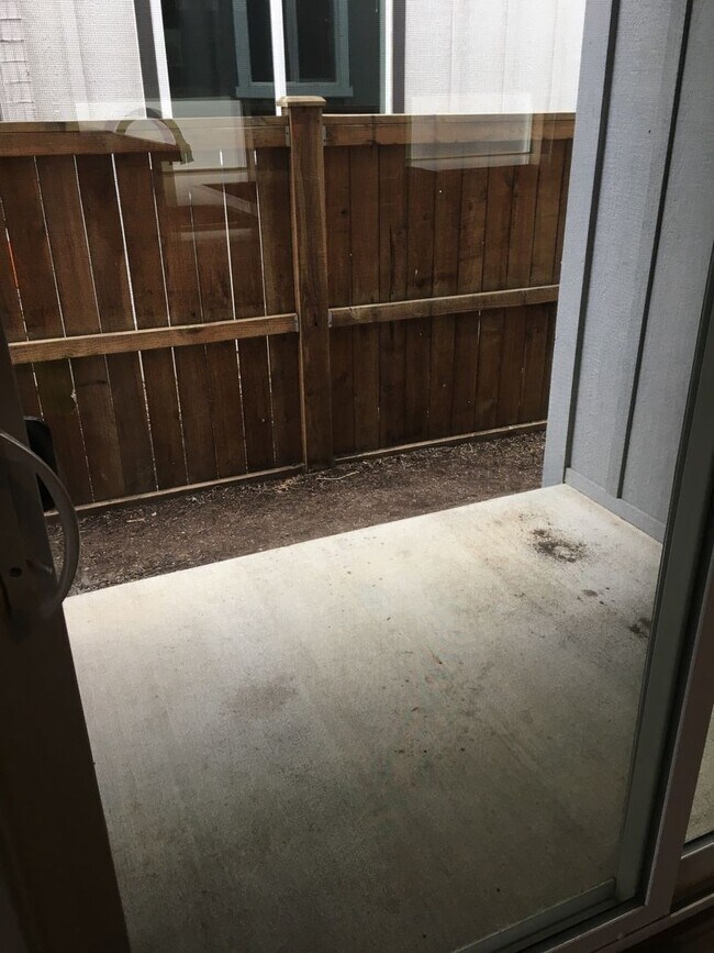 Foto del edificio - 3 Bedroom / 2.5 Bath Home in SE Bend
