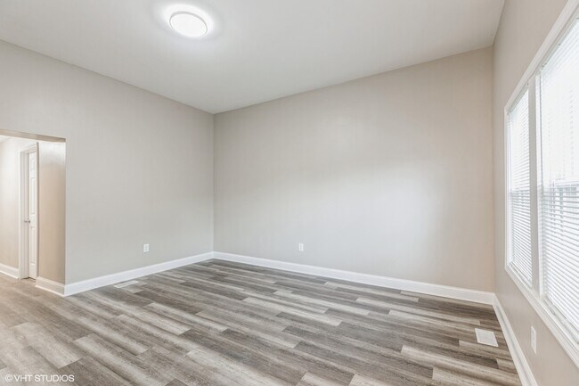 Foto del edificio - 9807 S Ave M