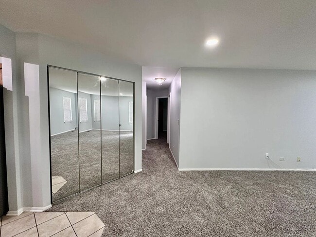 Building Photo - 1200 Churchill Ct