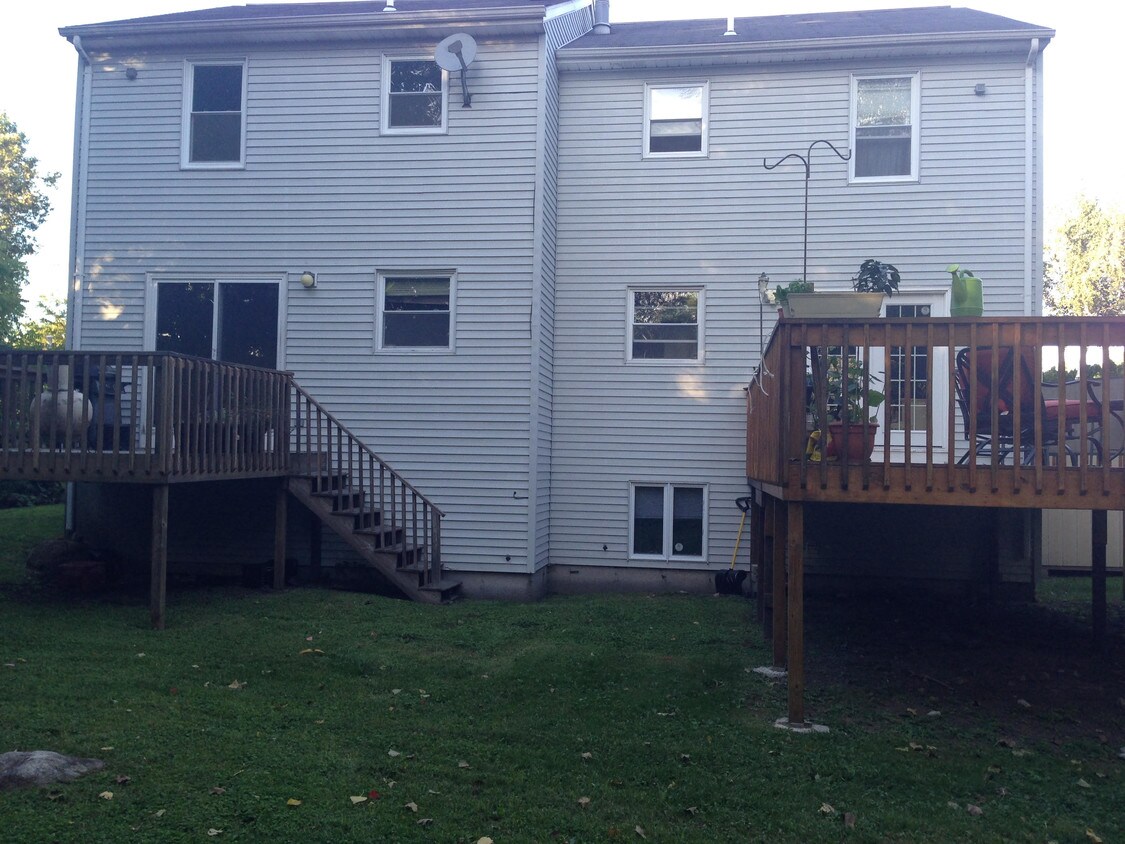 6 Strawberry Ln, Johnston, RI 02919 Townhome Rentals in Johnston RI