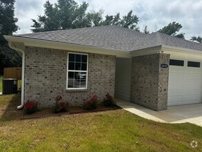 Building Photo - 8449 Garrett Dr