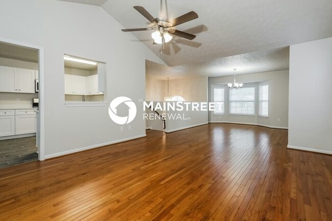 Photo - 5 Bedroom Pet-Friendly Home in ELLENWOOD, GA with Main Street Renewal