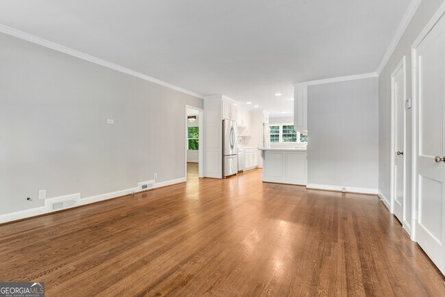 Foto del edificio - 1194 Spring Valley Ln NE