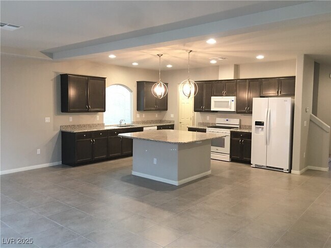 Building Photo - 9857 Mercer Ests Ct