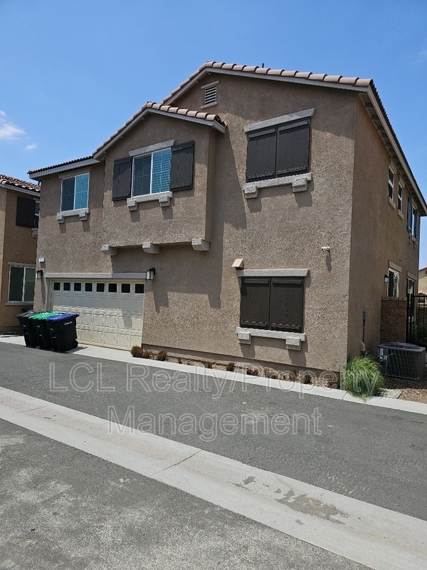 Primary Photo - 142 Seapine Ct