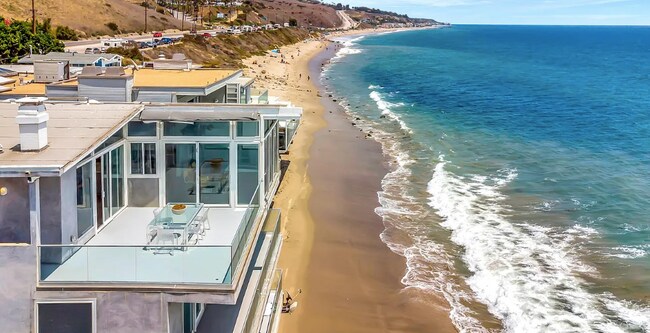 Foto del edificio - 26060 Pacific Coast Hwy Malibu, CA 90265