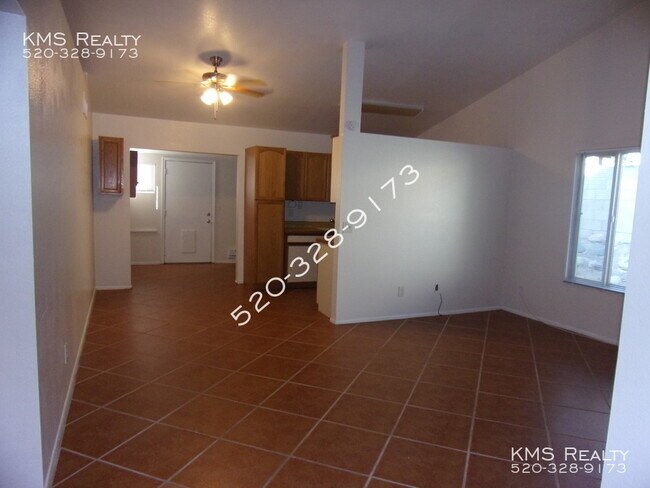 Building Photo - 2 bedroom 2 bath - 9961 E Skyward Way- OWN...