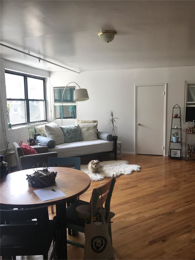 Foto principal - 468 Grand Ave