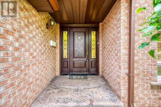 Building Photo - 1135 Montrose Abbey Dr