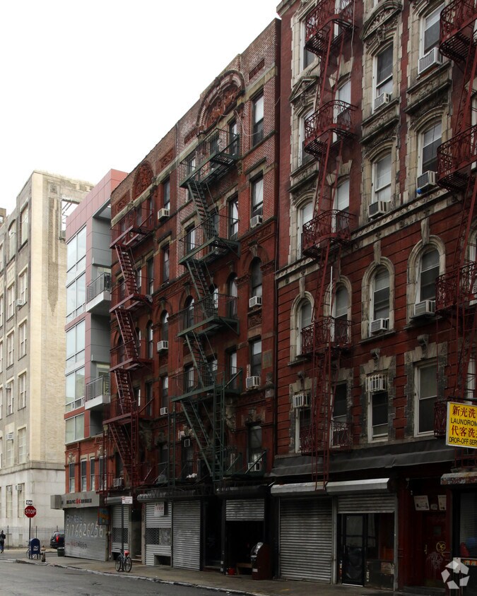 Primary Photo - 247 Broome St