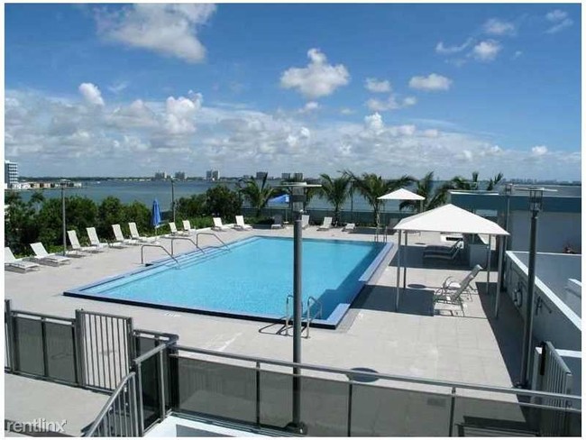 Foto del edificio - 2 br, 2.5 bath Condo - 7901 Hispanola Stun...